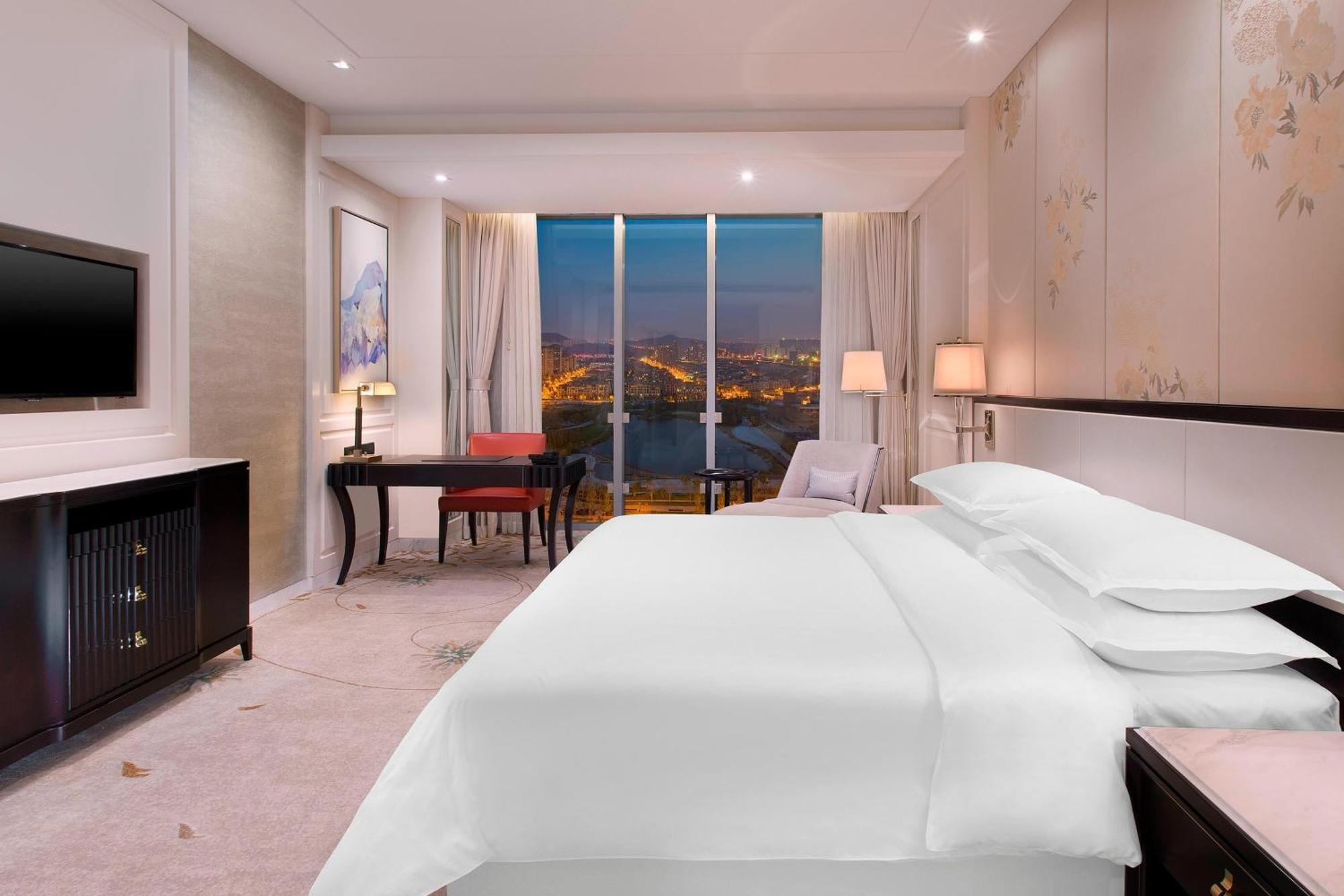 Sheraton Qingdao Licang Hotel Ngoại thất bức ảnh